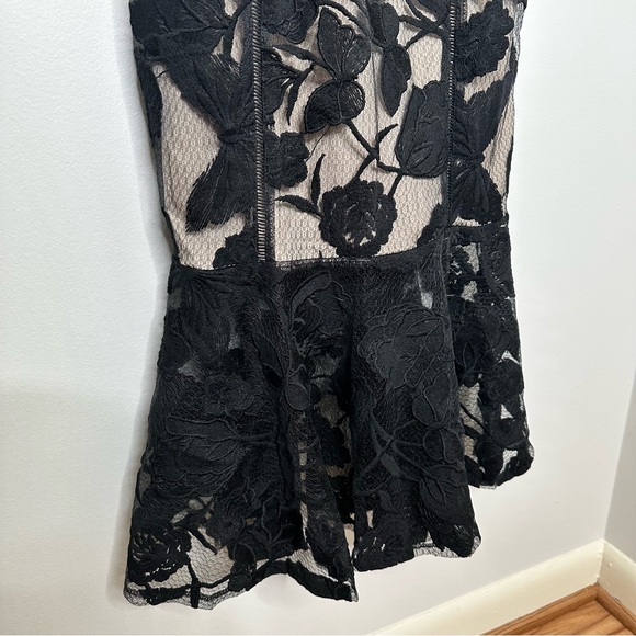 NEW Lulus Alluring Dream Black Floral Mesh Lace Trumpet Midi Dress - Picture 4 of 10